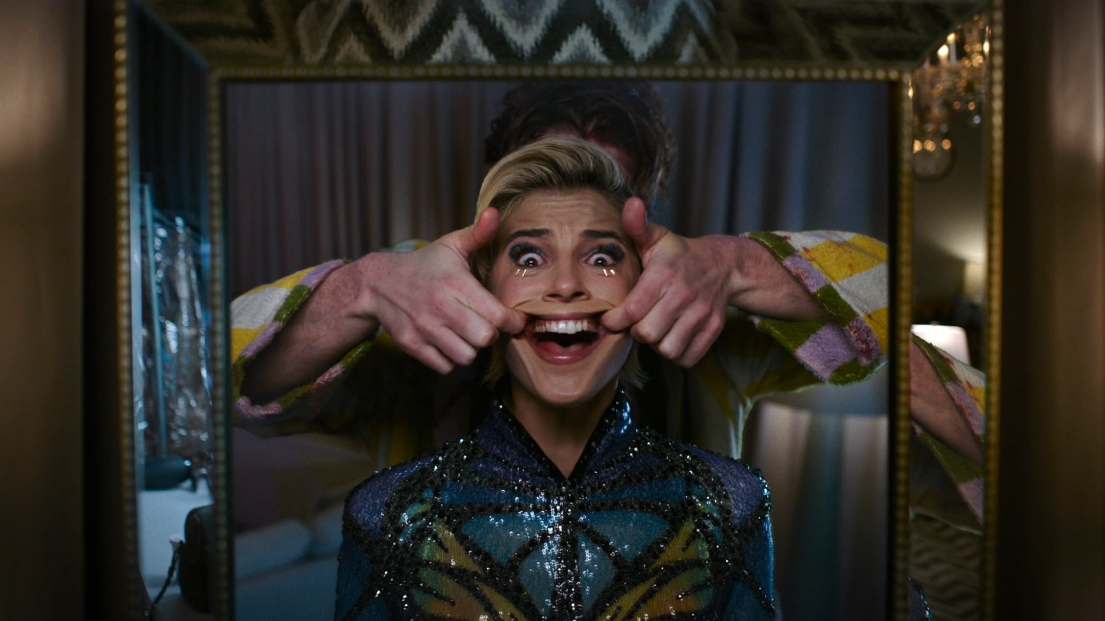 Smile 2 Review: Paranoia and Smiling Hallucinations in the World of Super Stardom